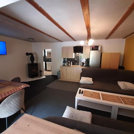 Apartmany Maksicky Policka Luaran gambar
