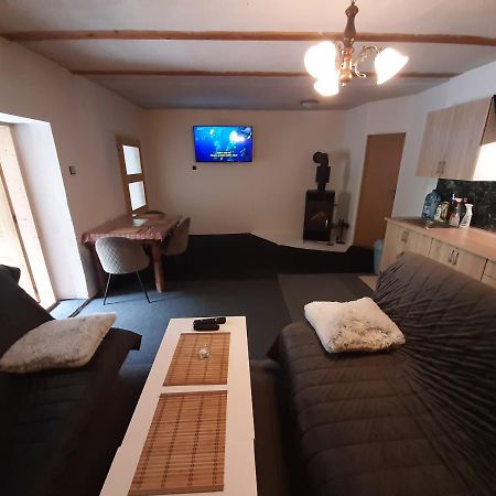 Apartmany Maksicky Policka Luaran gambar