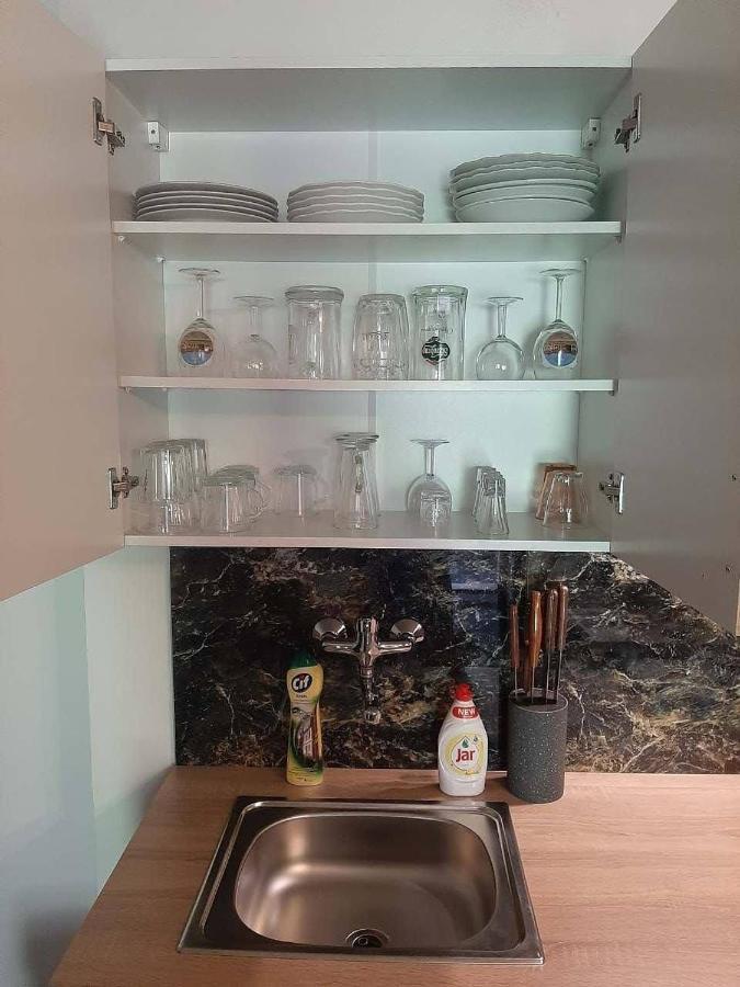 Apartmany Maksicky Policka Luaran gambar