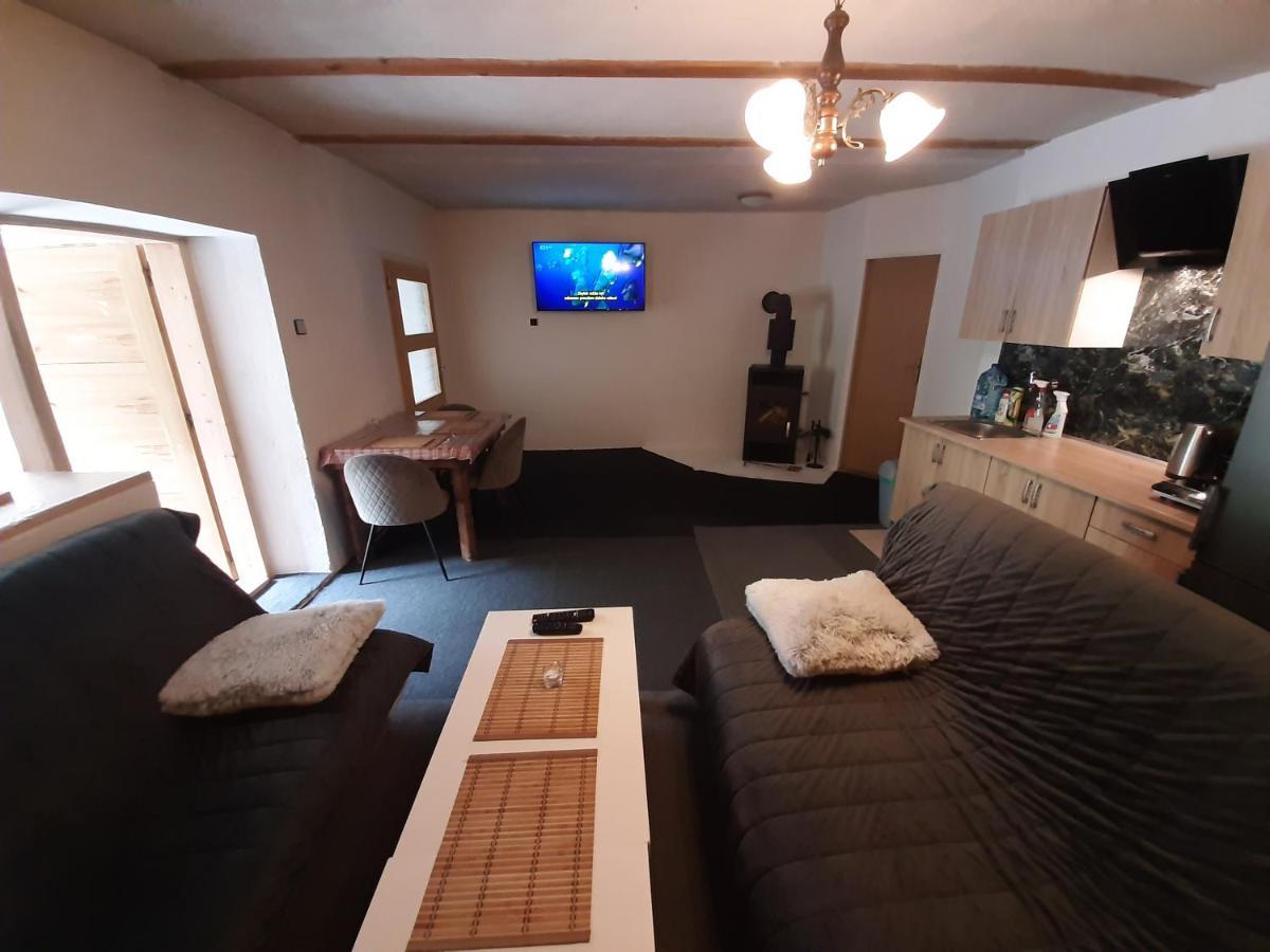 Apartmany Maksicky Policka Luaran gambar